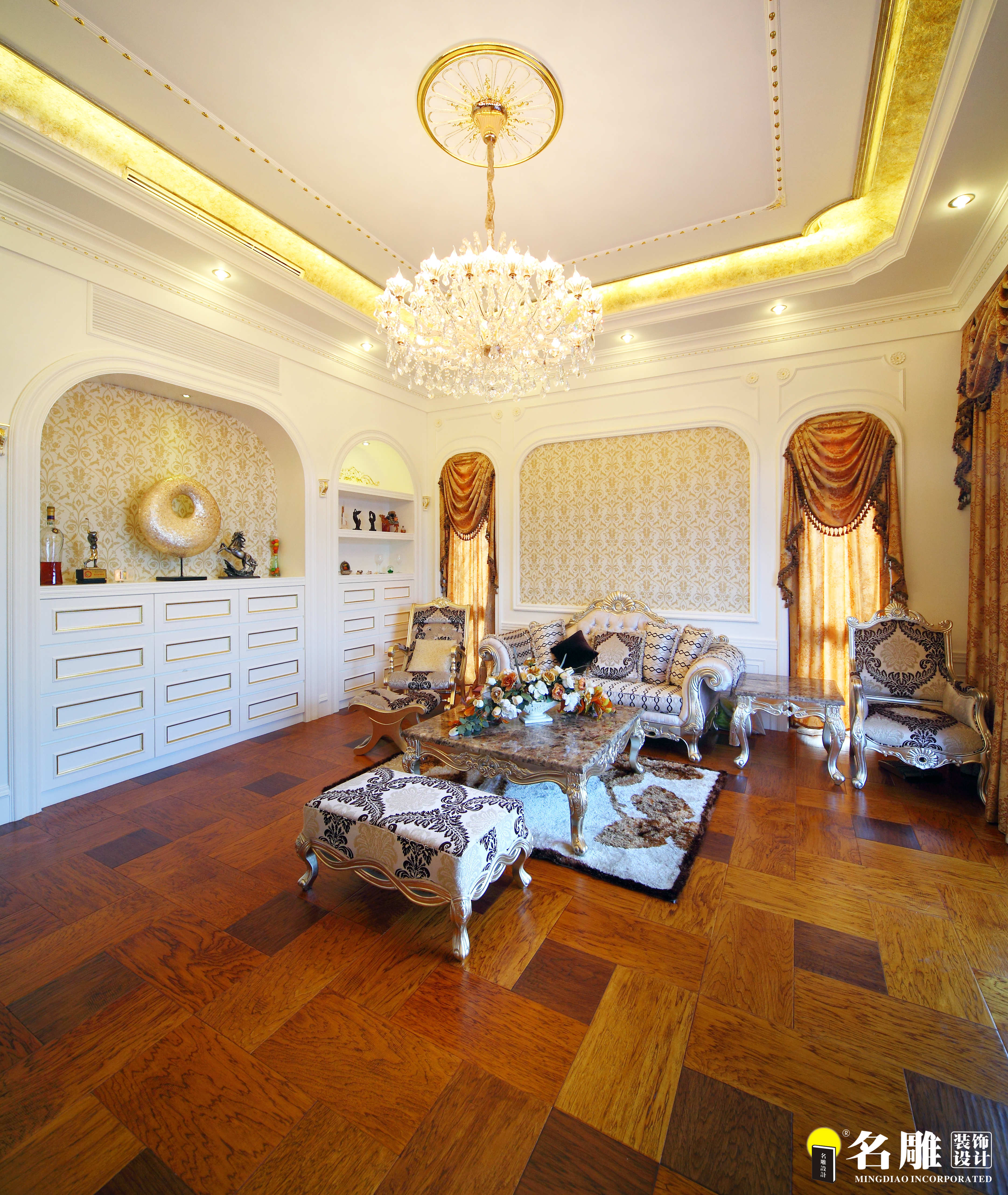 新古典 别墅 巴洛克 低调奢华 白富美 公主屋 名雕装饰 客厅图片来自