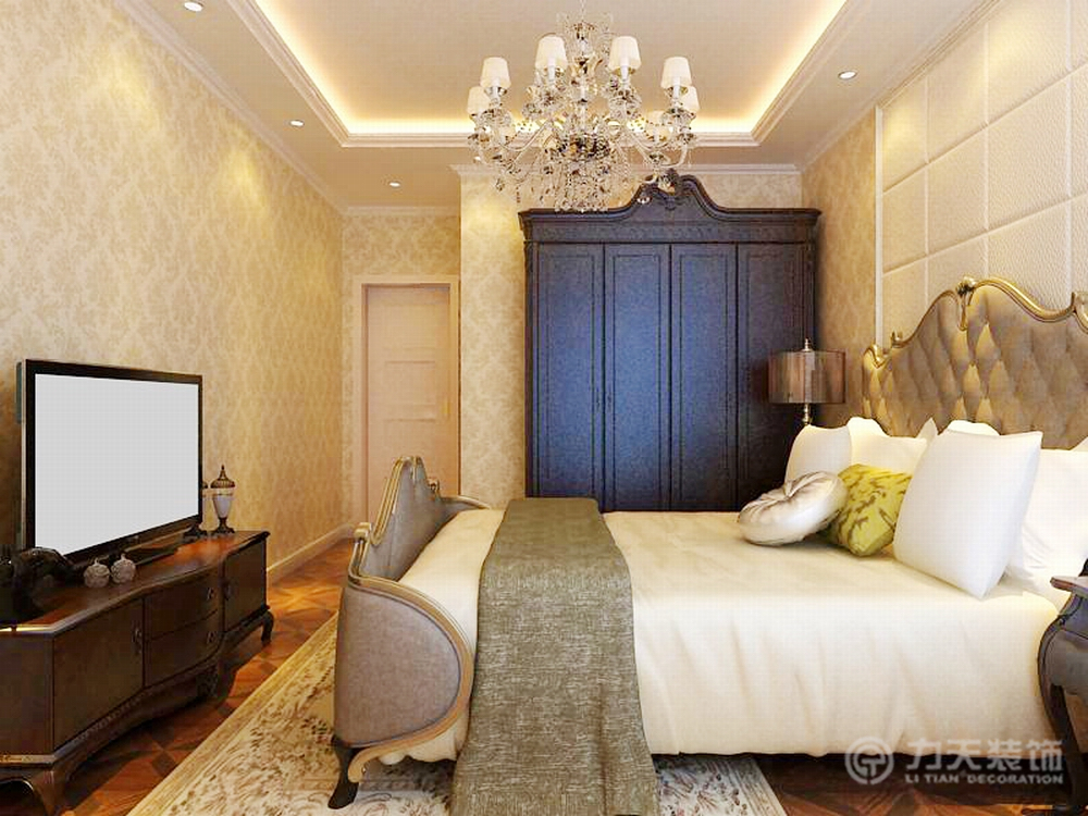 卧室地面采用矩形造型复合木地板,墙面采用欧