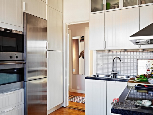 简约 二居 厨房图片来自用户2737782783在69平米的白木森林简洁公寓82的分享