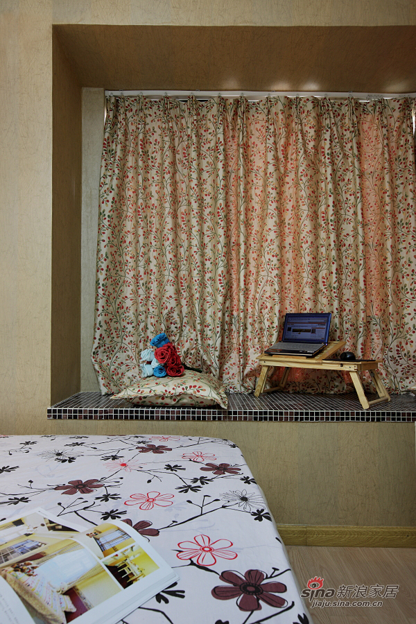 现代 三居 卧室图片来自装修微日记在【高清】9万装110平现代简约三口之家51的分享