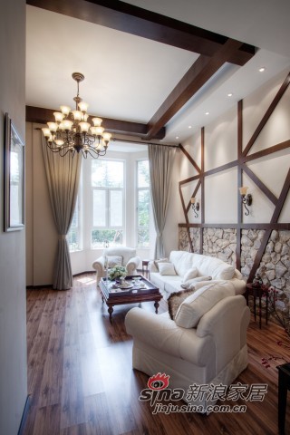 美式 别墅 客厅图片来自用户1907685403在宁静自然的美式风格高雅豪宅11的分享