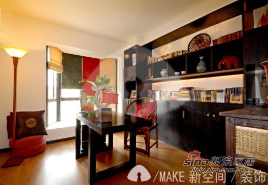 中式 二居 书房图片来自用户1907658205在小两口70平中式风格两居室49的分享