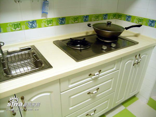 简约 二居 厨房图片来自用户2737759857在12万装精致芭比小筑(2)27的分享