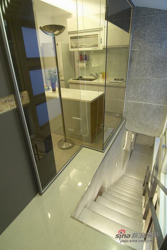 简约 复式 楼梯图片来自用户2737735823在三口之家5.8万改造120平清新自然复式公寓56的分享