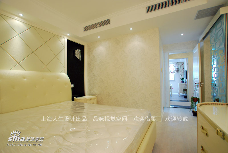 简约 四居 卧室图片来自用户2737735823在北京西路现代风格(略奢华)82的分享