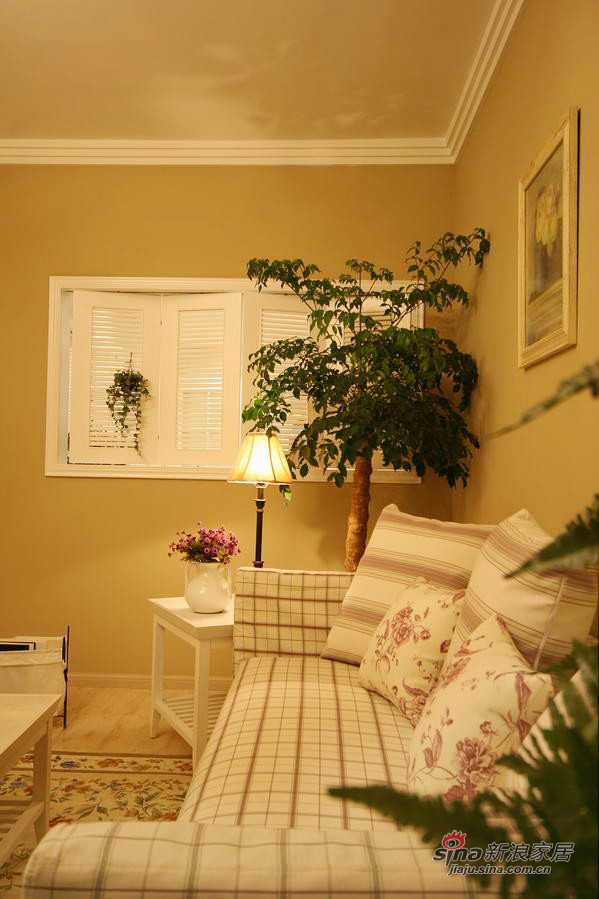 田园 二居 客厅图片来自佰辰生活装饰在110平温馨色调田园欧式3居室90的分享