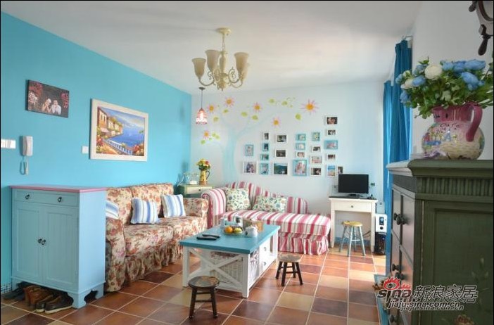 地中海 二居 客厅图片来自用户2756243717在7万旧房改造80平方三居室26的分享