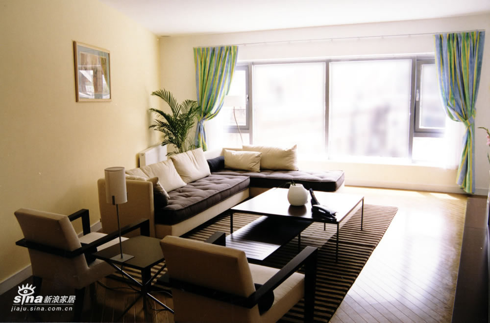 简约 其他 客厅图片来自用户2737782783在阳光100国际公寓79的分享