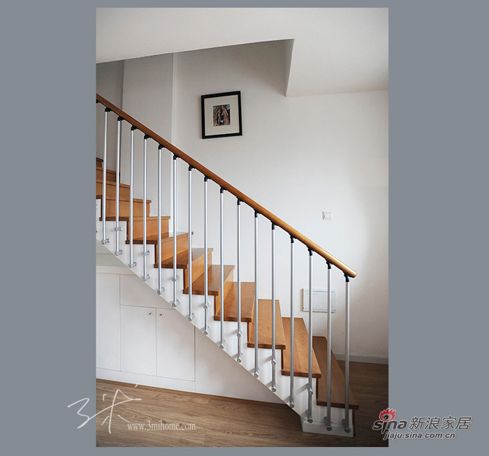 简约 二居 楼梯图片来自用户2557979841在仅需7万装简约75平清爽2居42的分享