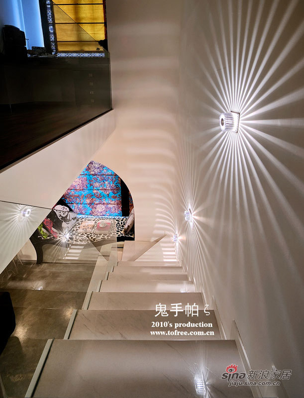 欧式 四居 楼梯图片来自用户2757317061在36万140平4居高清实景欧式时尚复式77的分享