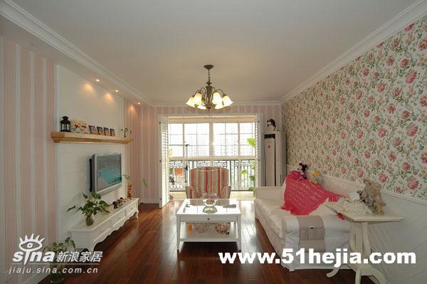 欧式 二居 客厅图片来自用户2746948411在童话公主的森林湾11的分享