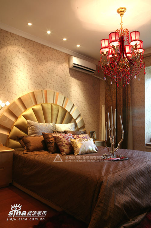 简约 三居 卧室图片来自用户2738820801在风尚装饰珠江帝景售楼处样板间--典雅的奢华19的分享