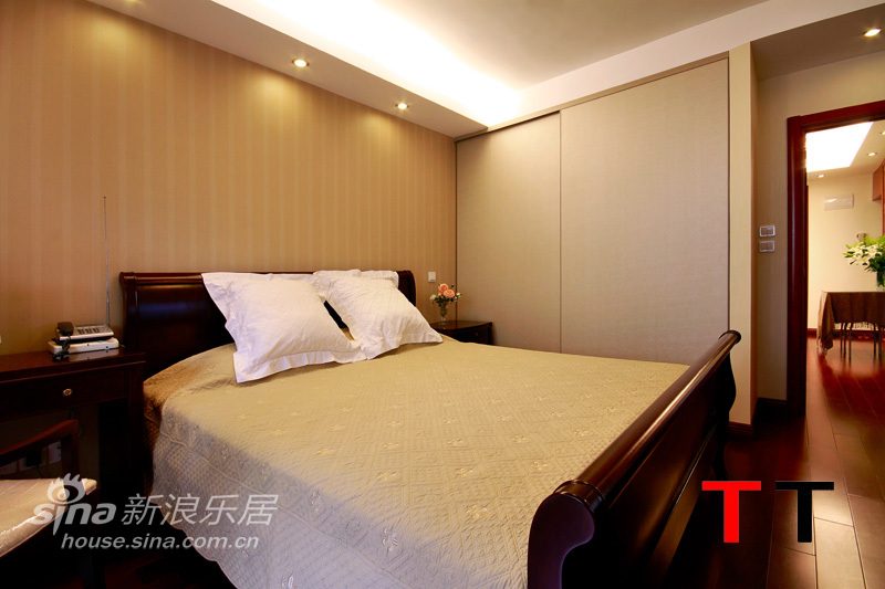 简约 一居 客厅图片来自用户2738829145在上海老克勒的低调生活13的分享