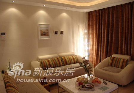 简约 二居 客厅图片来自用户2737950087在白色简约温馨设计76的分享