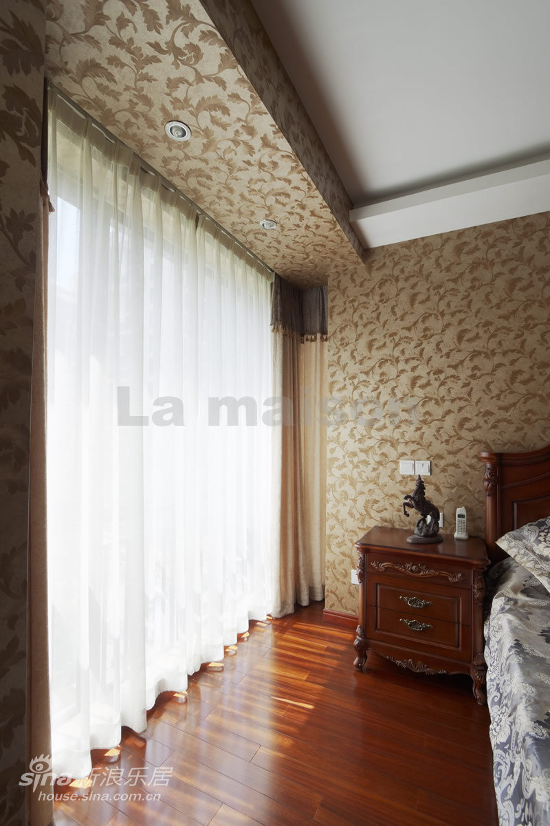 欧式 二居 客厅图片来自用户2757317061在美颂巴黎69的分享