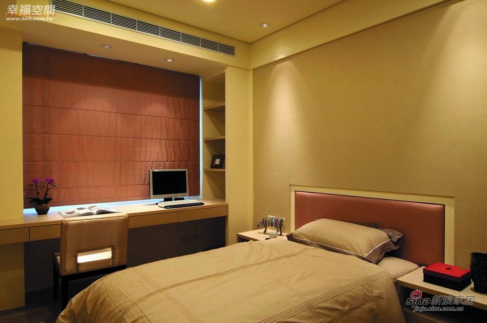 现代 公寓 卧室图片来自幸福空间在138平三代同堂的现代简约60的分享