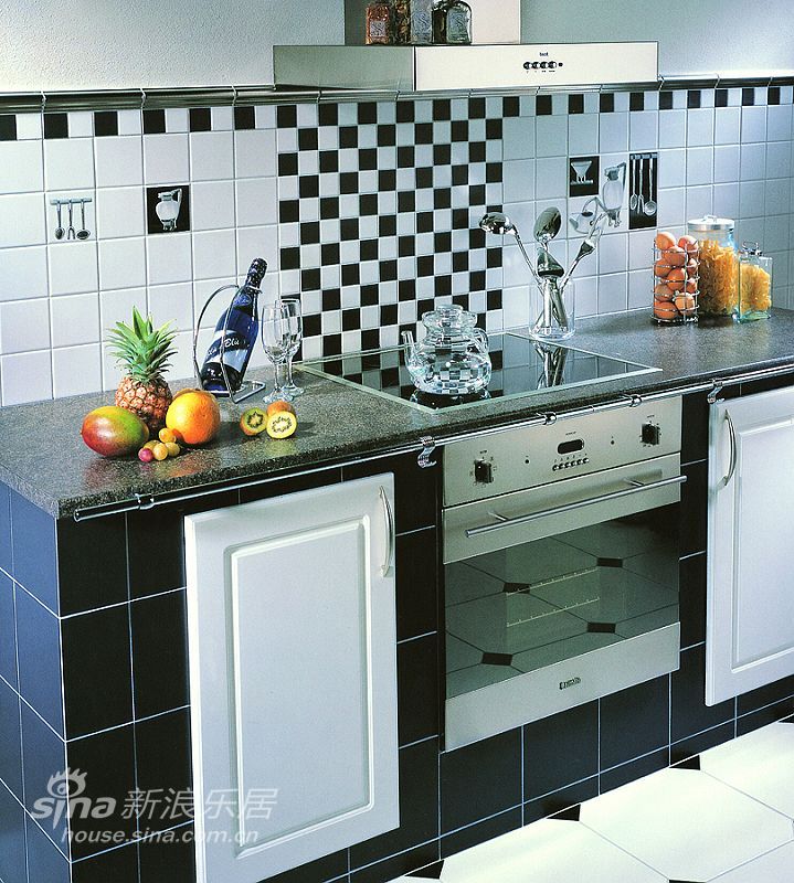 地中海 复式 厨房图片来自用户2757320995在欧式古典风格-马可波罗71的分享