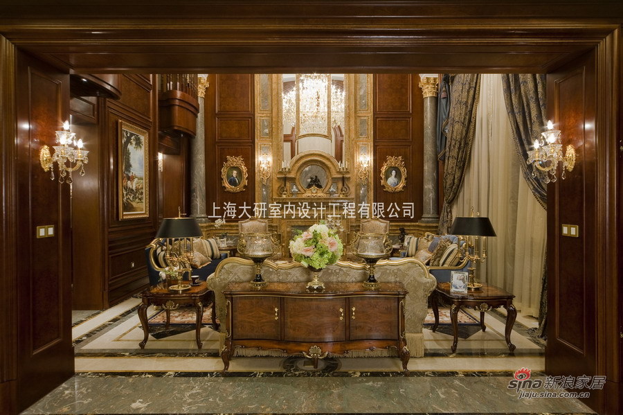 欧式 别墅 客厅图片来自用户2746889121在六百平精英最爱的英式豪宅82的分享