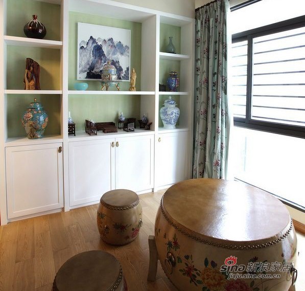 中式 三居 客厅图片来自家装大管家在【高清】126平中国风时尚中式3居室57的分享