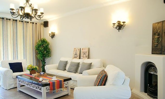 简约 二居 客厅图片来自用户2739378857在5万巧装温馨舒适两居室爱家72的分享