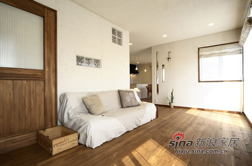 简约 一居 客厅图片来自用户2738813661在80平米开放性设计简约舒适自在68的分享