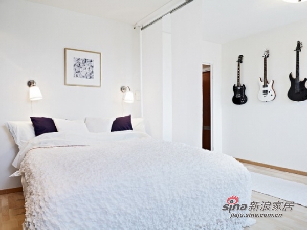 简约 一居 卧室图片来自用户2738829145在精致简洁小户型：66平米白色公寓48的分享