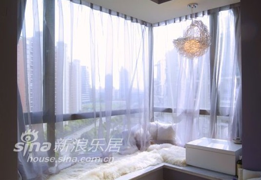简约 二居 客厅图片来自用户2737786973在80平米蜗居韩式简约风2室1厅76的分享