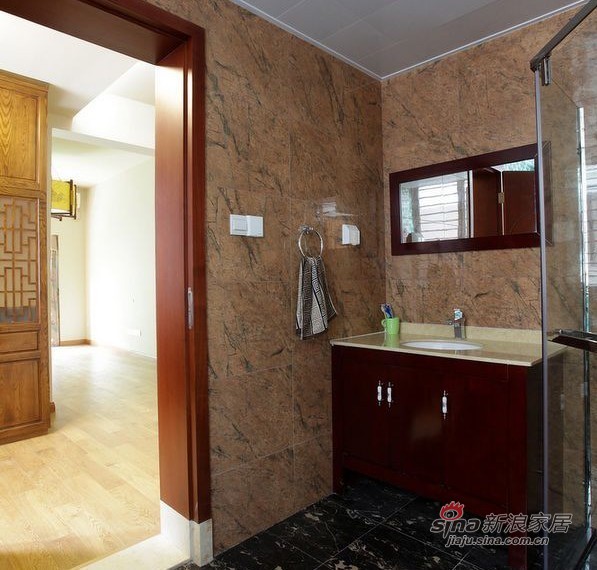 中式 三居 卫生间图片来自家装大管家在【高清】126平中国风时尚中式3居室57的分享