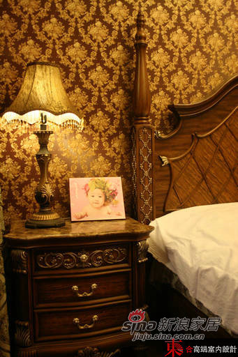 美式 别墅 卧室图片来自用户1907686233在200平浮华奢艳宫廷派对居49的分享