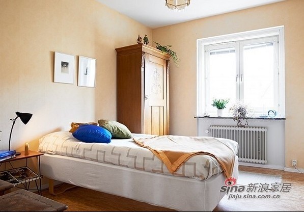 简约 一居 卧室图片来自用户2738829145在古典奇幻空间 56平方公寓欣赏60的分享