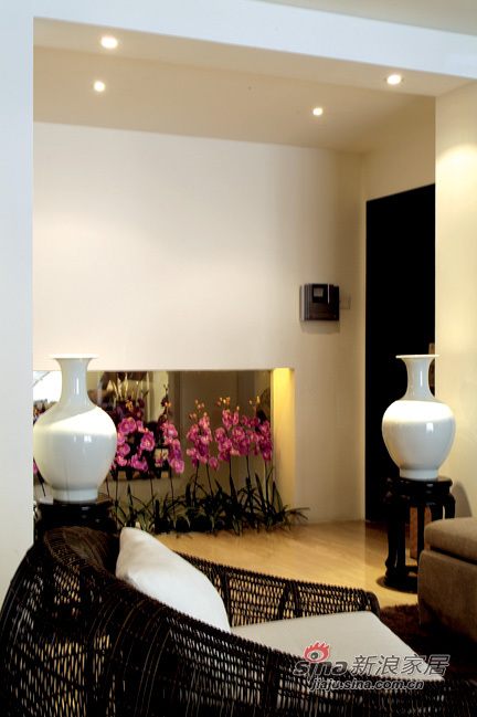 简约 复式 客厅图片来自用户2737786973在开放式设计190平复式浪漫温馨家16的分享