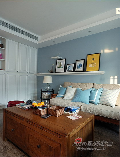 简约 三居 客厅图片来自用户2738820801在实景8万装120平简约清爽蓝色海之家72的分享