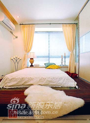 简约 三居 卧室图片来自用户2737735823在阳光名邸 现代简约50的分享