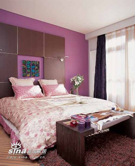 简约 四居 卧室图片来自用户2557010253在神秘紫色营造浪漫居室52的分享