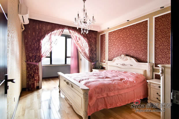 欧式 三居 卧室图片来自用户2746869241在88平小家装出极致简欧风仅需6万84的分享