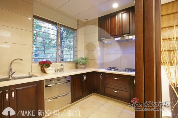 中式 二居 厨房图片来自用户1907659705在轻熟女经典时尚90平小户型28的分享