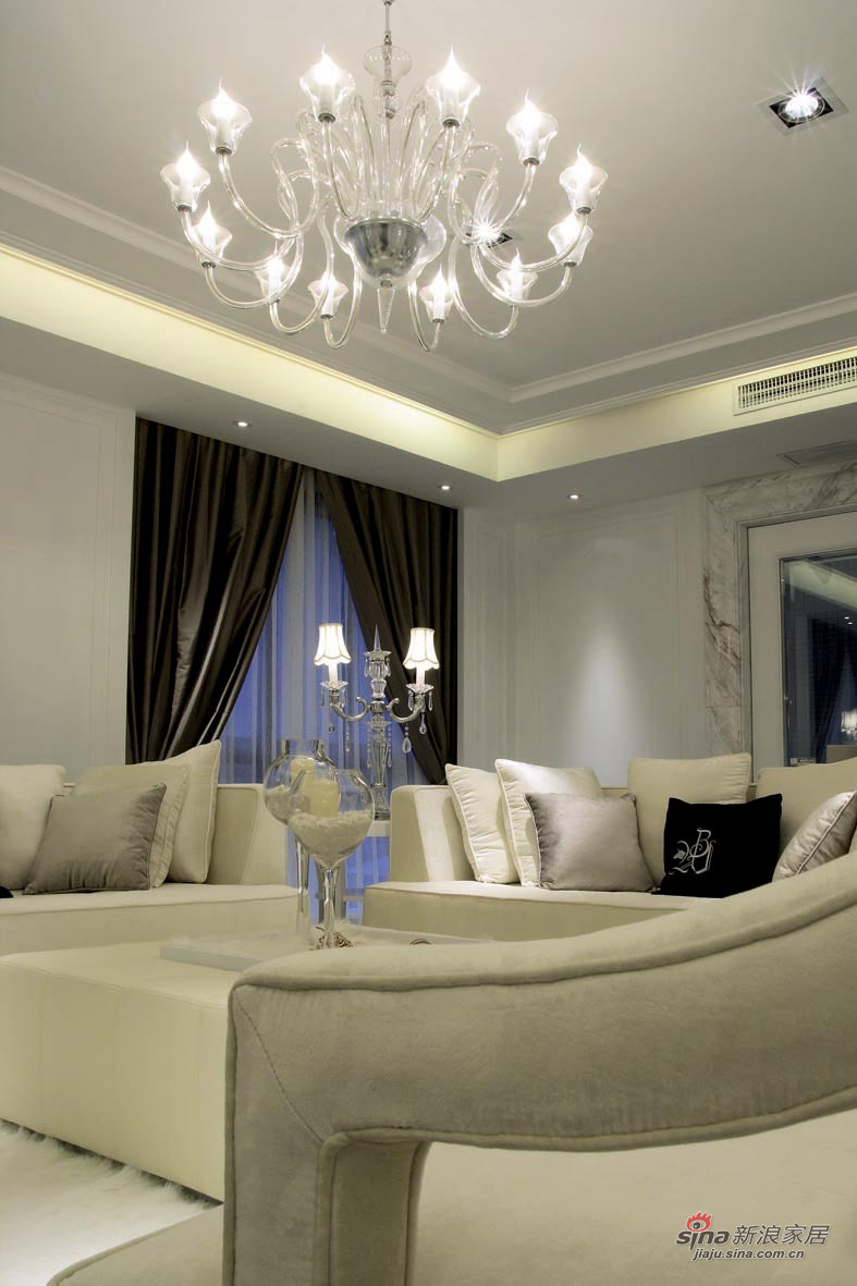 北欧 公寓 客厅图片来自用户1903515612在9.9万打造白色精致生活74的分享