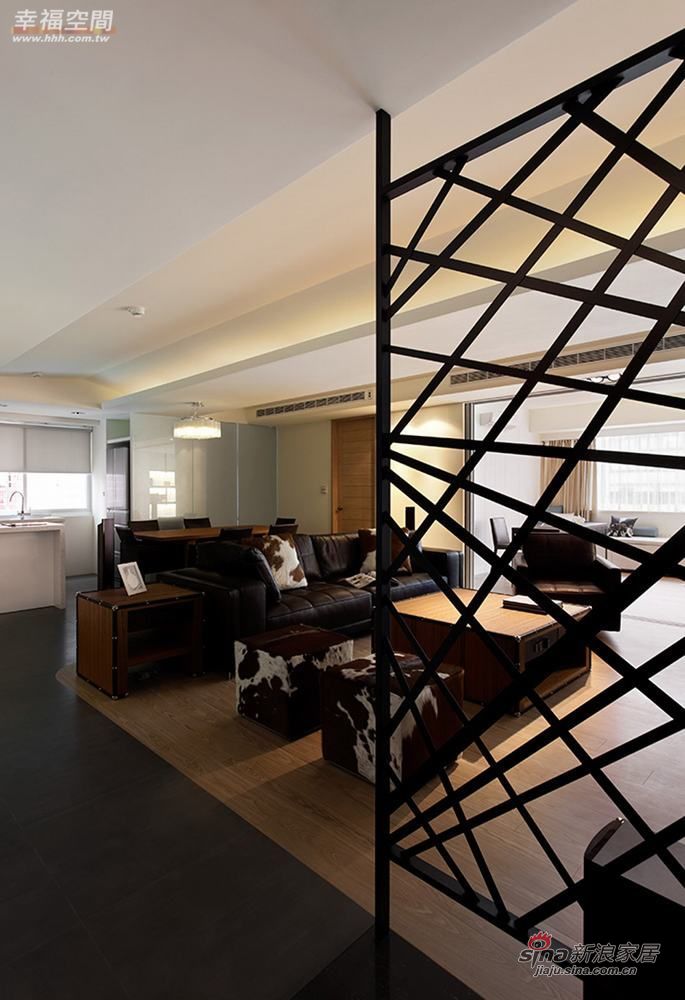 欧式 三居 客厅图片来自用户2746869241在【高清】148.5平方混搭黑白新房74的分享