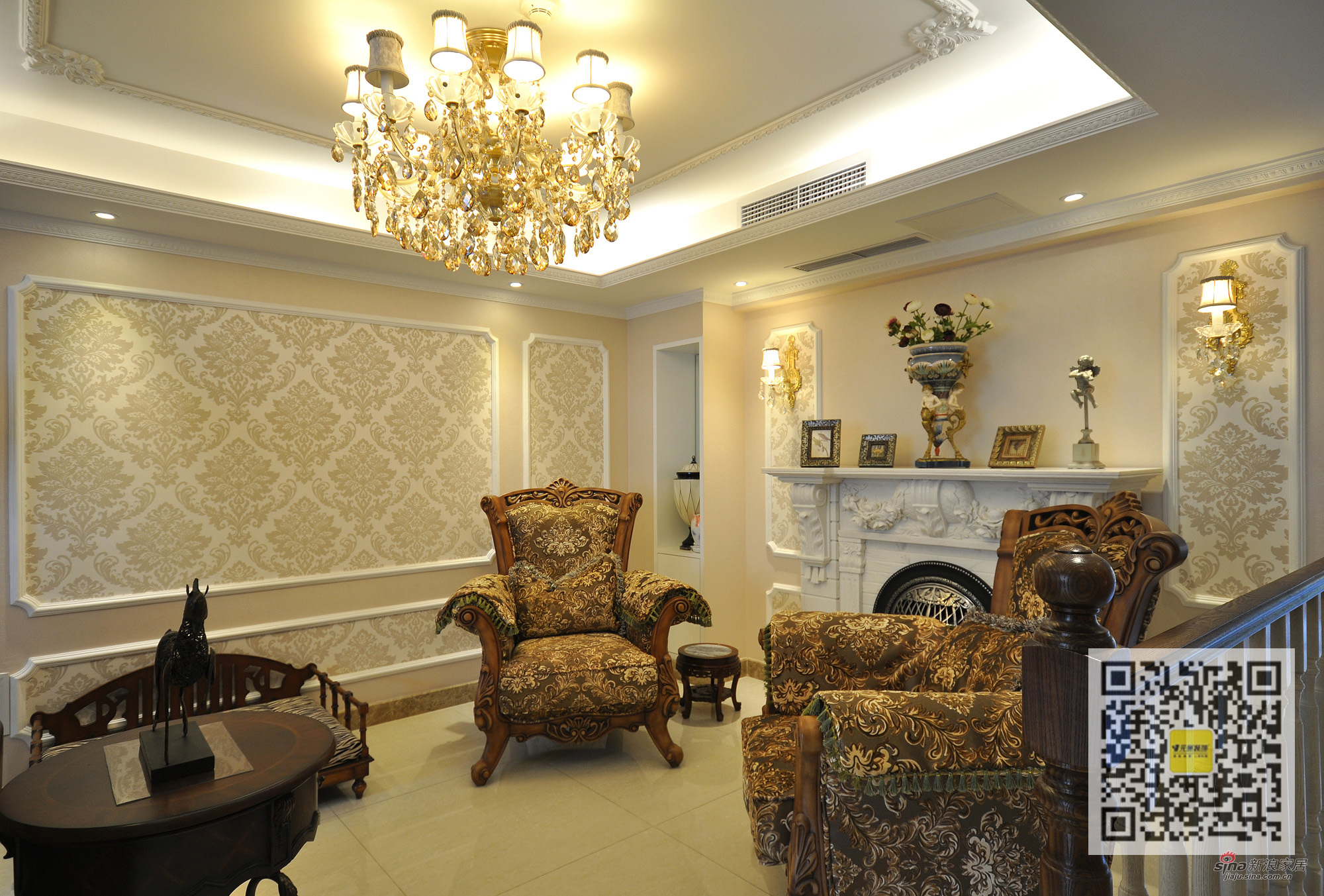 欧式 别墅 客厅图片来自用户2746948411在燕西台欧式新古典别墅装修设计31的分享