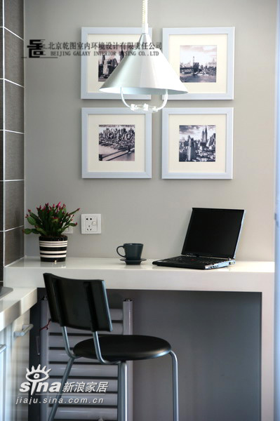 简约 一居 客厅图片来自用户2738813661在简约黑白灰 创造新空间75的分享