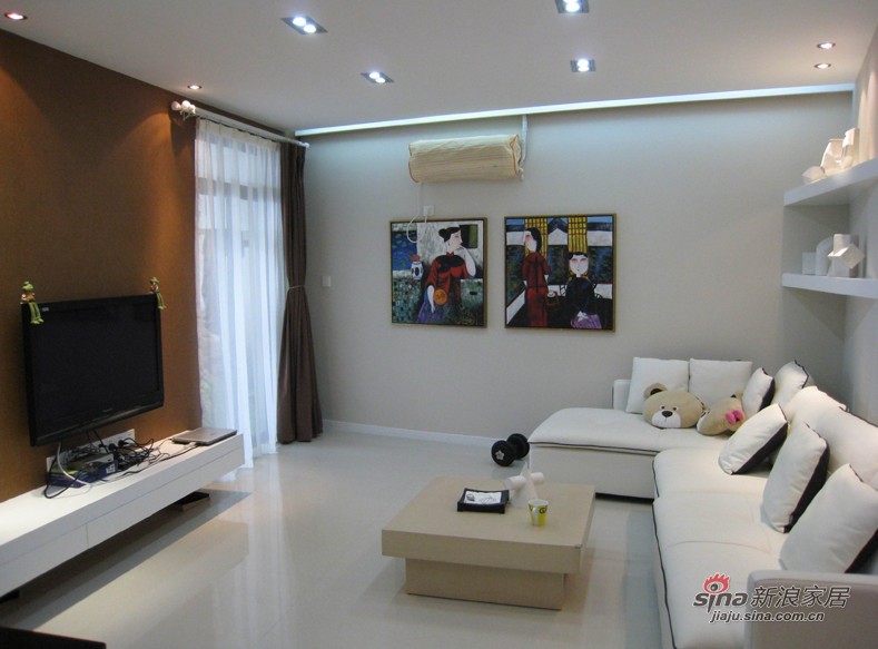 现代 二居 客厅图片来自用户2375967697在8万装75平东南亚风格浪漫2居36的分享