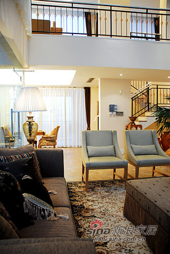 简约 一居 客厅图片来自用户2738813661在245平古典加州风情小洋楼40的分享