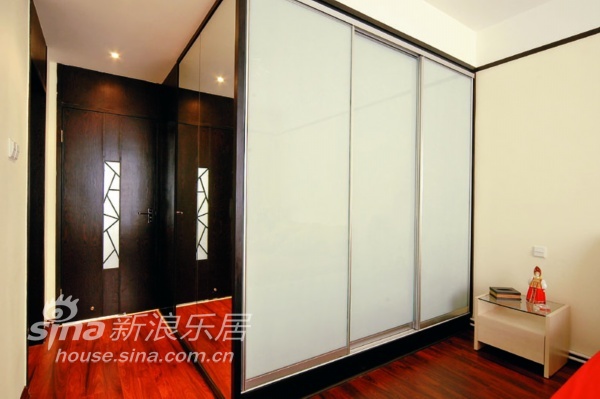 中式 三居 客厅图片来自用户2740483635在现代中式48的分享
