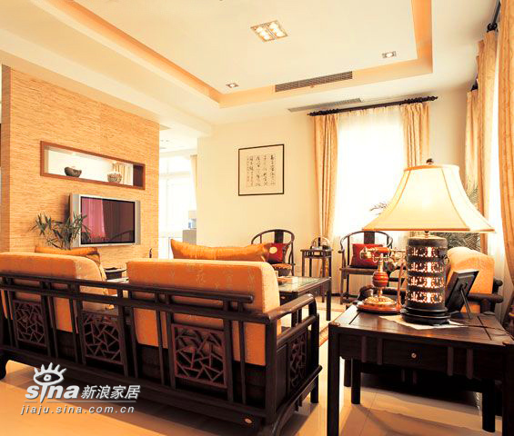 中式 四居 客厅图片来自用户2748509701在这样的中式装修你见过吗？13的分享
