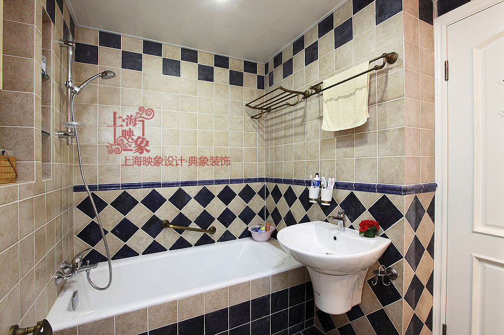 美式 二居 卫生间图片来自上海映象设计-无锡站在【高清】半包9万打造88平素锦雅韵52的分享