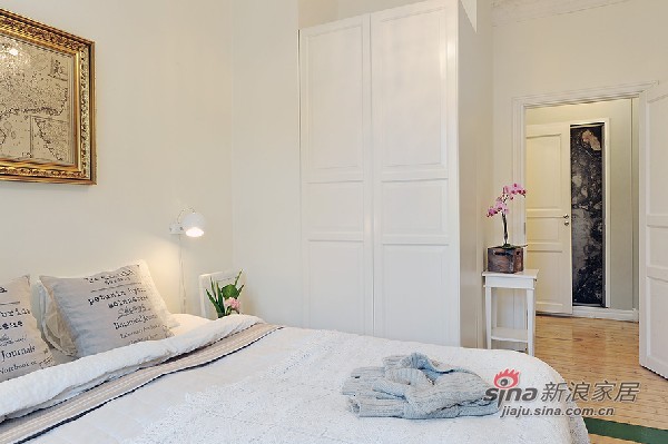 简约 二居 卧室图片来自用户2558728947在爱上小清新：传统MIX现代的北欧公寓97的分享