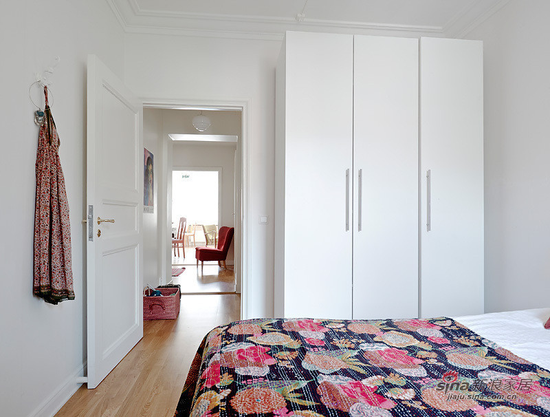简约 二居 卧室图片来自用户2738820801在58平小屋专为白领设计的居住风格89的分享