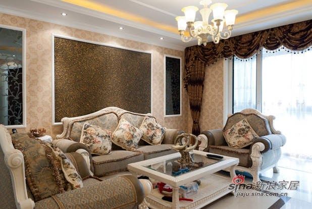 欧式 三居 客厅图片来自用户2746948411在北京白领结婚新房 欧式装修87的分享