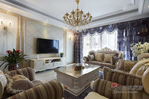 欧式 四居 客厅图片来自佰辰生活装饰在180平奢华气派欧式风格4居室69的分享