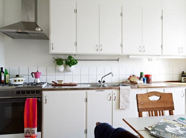 简约 一居 厨房图片来自用户2557979841在5万精致装40平森女风单身公寓10的分享